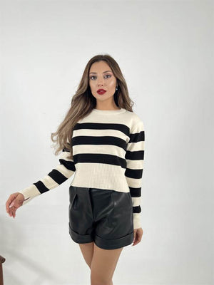 Pulover Dama cu Maneca Lunga in Dungi Alb-Negru-6