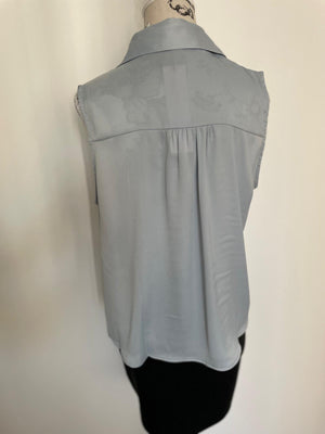 Bluza fara maneci cu decolteu in V-3