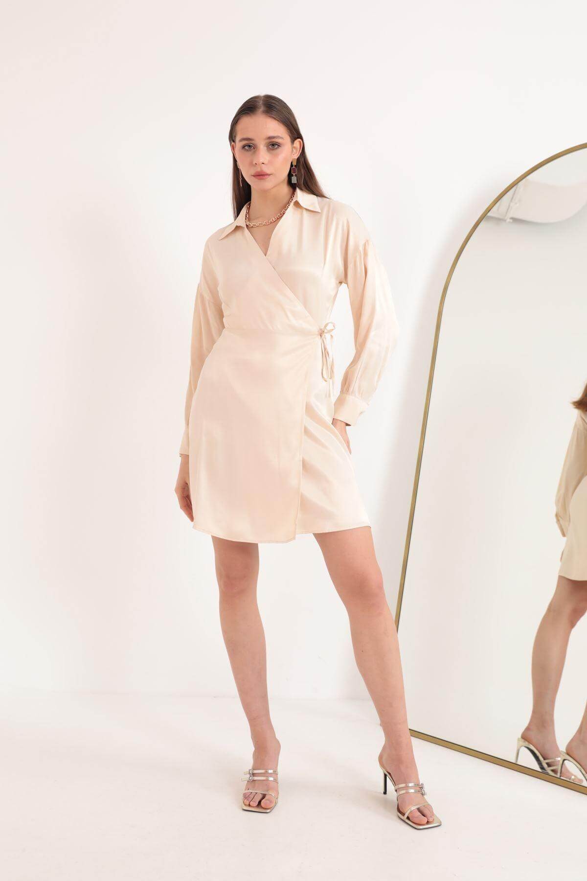 Rochie Scurta Satinata-3